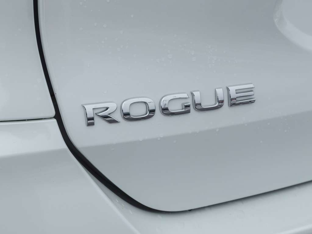 Nissan Rogue SV | AWD | TOIT OUVRANT | BOUTON POUSSOIR | MAGS | 2020